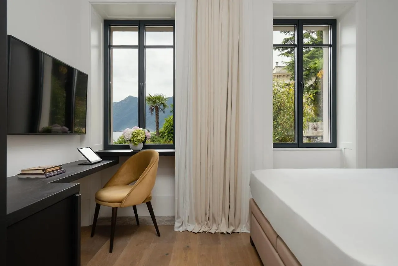 Musa Lago Di Como سالا كوماسينا